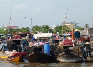 floating-market-can-tho